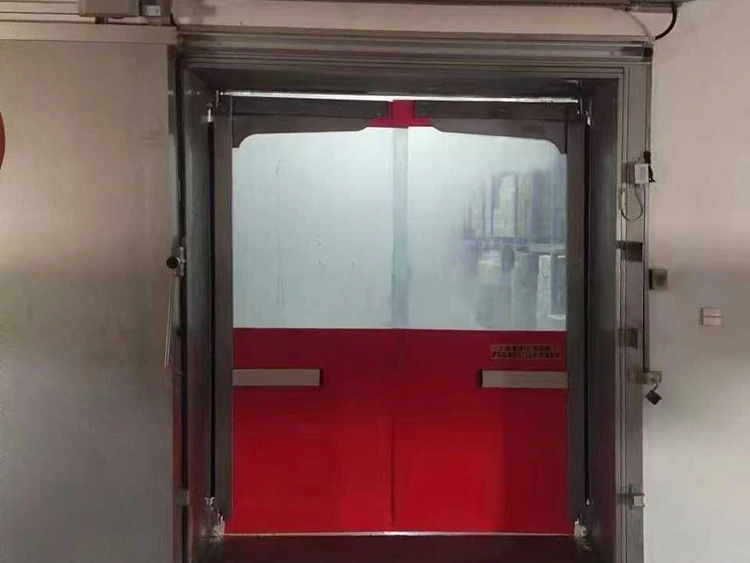 Porta pedonale resistente agli urti